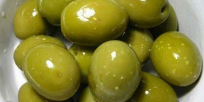Olive verdi intere da aperitivo Varietà Nocellara del Belice